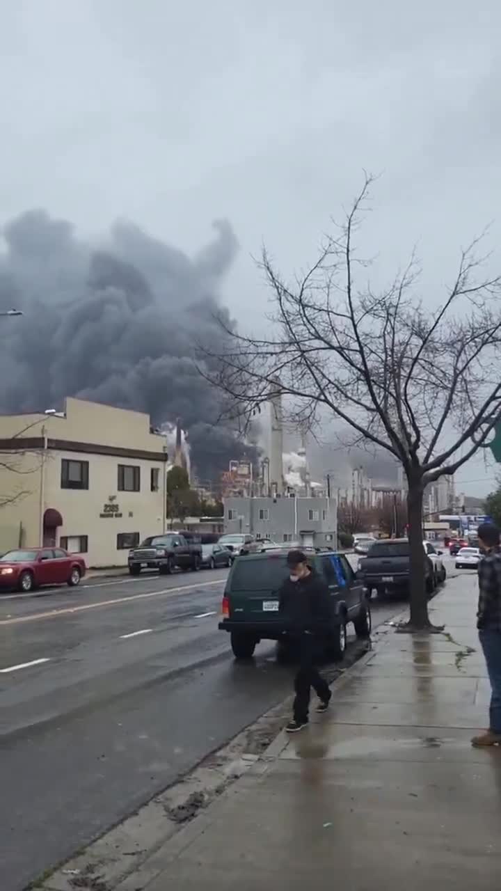 Large fire erupts at the Martinez refinery in Contra Costa County, California