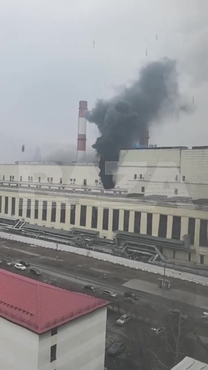 TEC-16 power plant is on fire in Moscow