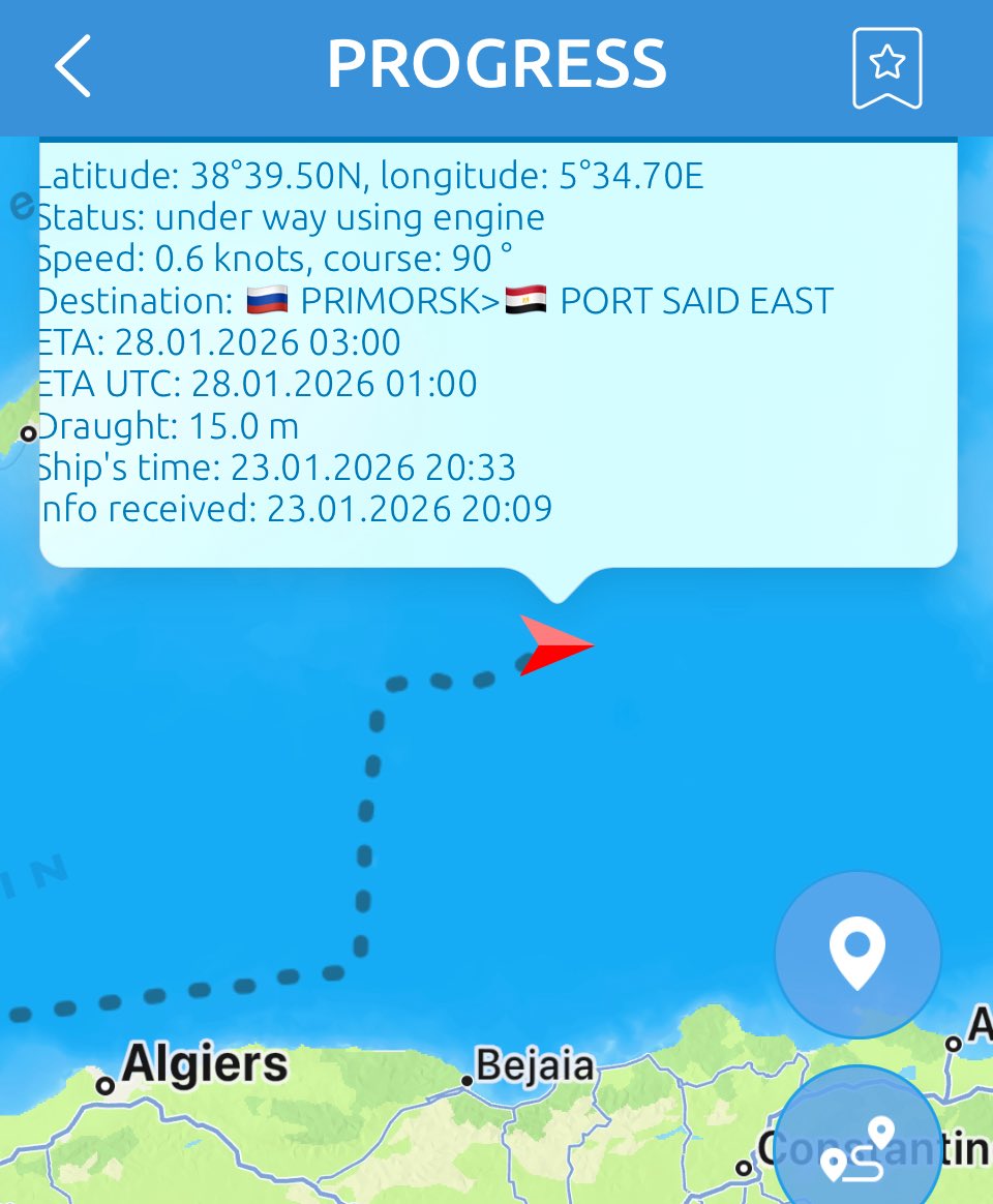 Le pétrolier russe LR2 Progress (OMI 9306627), soumis à des sanctions de l'UE et du Royaume-Uni et lié à la flotte parallèle, dérive au large de l'Algérie après avoir dévié des routes maritimes établies. Le navire a été déclaré  hors de contrôle  alors qu'il transportait environ 730 000 barils de pétrole brut de l'Oural à destination de Suez. Récemment immatriculé en Russie, il a changé de nom à plusieurs reprises et est géré par la société Legacy Marine LLC, basée à Saint-Pétersbourg. Cet incident coïncide avec une intensification des interceptions navales françaises visant les pétroliers de la flotte parallèle dans le même corridor. Bien que la principale hypothèse soit une défaillance mécanique, le moment de l'incident soulève la possibilité d'une intervention extérieure ou d'un acte de vandalisme.