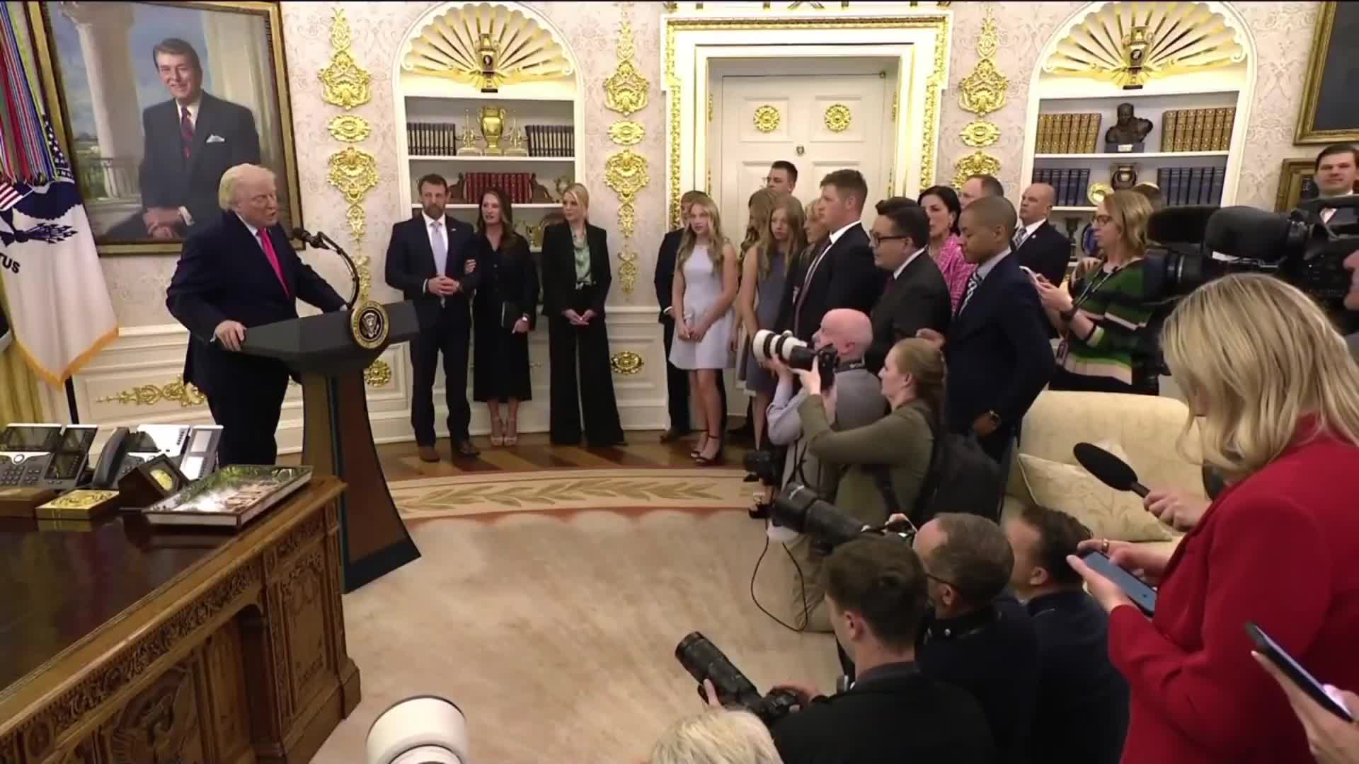 Trump: They (Iran) gave us a present, and the present arrived today. It was a very big present worth a tremendous amount of money. It was a very significant prize, Trump says, adding that it was related to oil and gas
