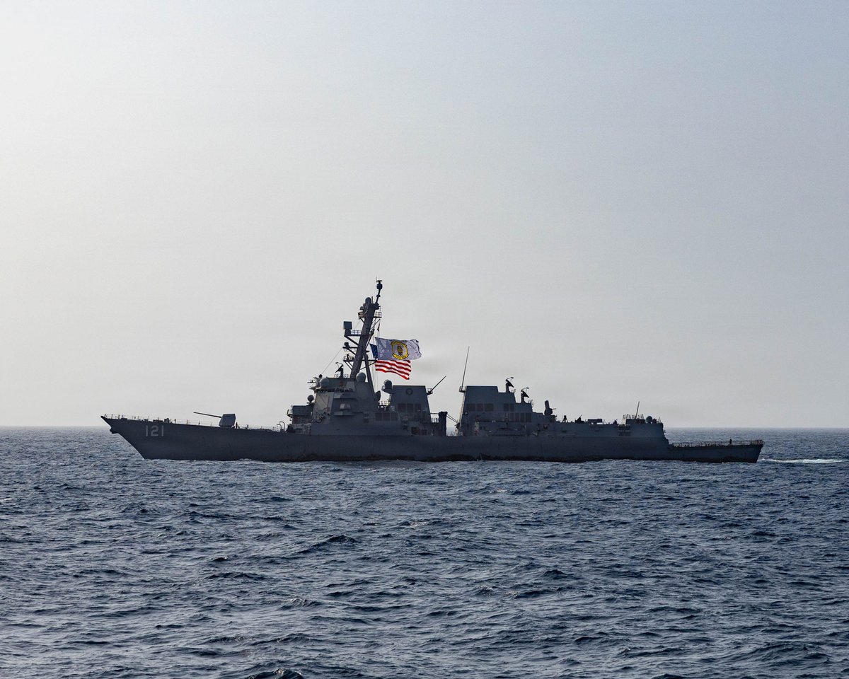 CENTCOM: Seit der Wiederaufnahme der Seeblockade iranischer Häfen vor 17 Stunden haben US-Streitkräfte zwei Handelsschiffe umgeleitet, die versuchten, die Blockade zu durchbrechen. Das US-Militär bleibt wachsam und ist bereit, die vollständige Einhaltung der Blockade sicherzustellen.