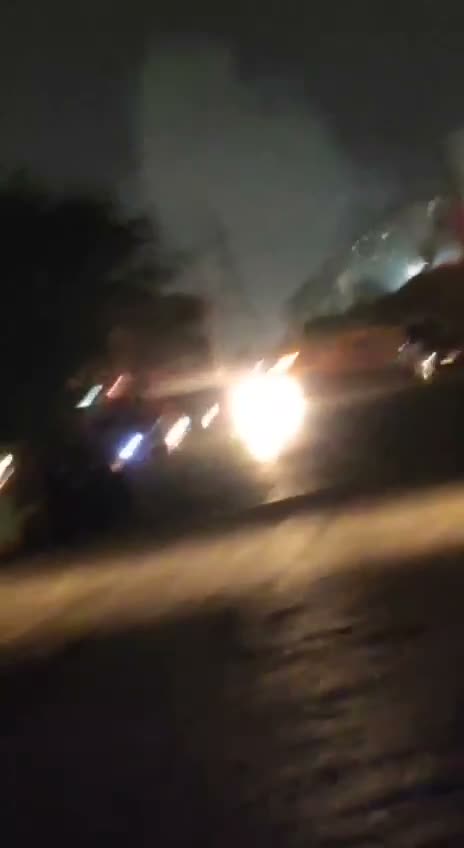 In Bandar Abbas gab es einen Stromausfall, und die Bombardierungen haben sich verschärft.